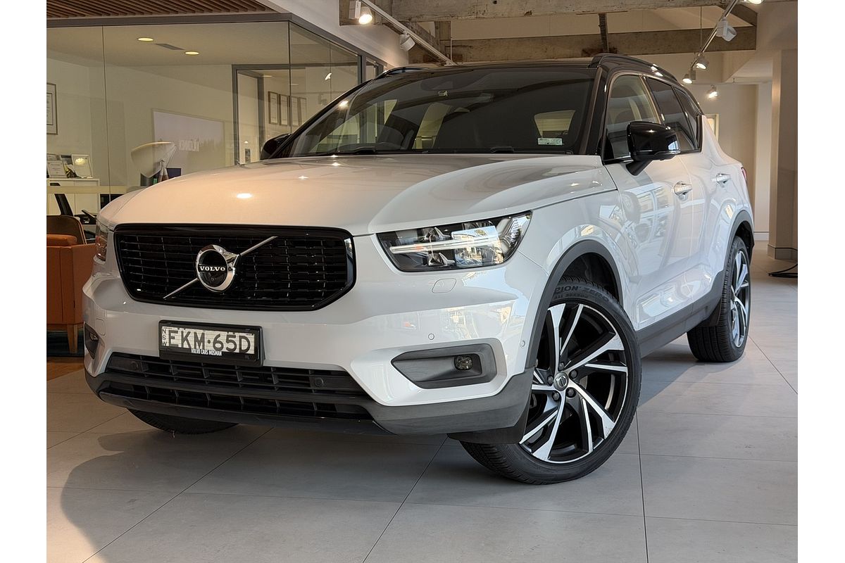 2020 Volvo XC40 T5 R-Design