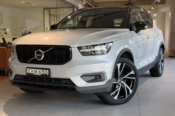 2020 Volvo XC40 T5 R-Design