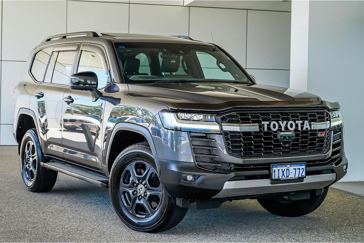 2022 Toyota Landcruiser GR Sport FJA300R