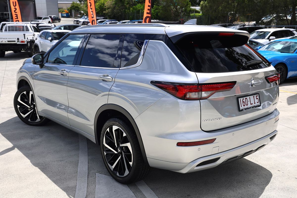 2023 Mitsubishi Outlander Exceed ZM