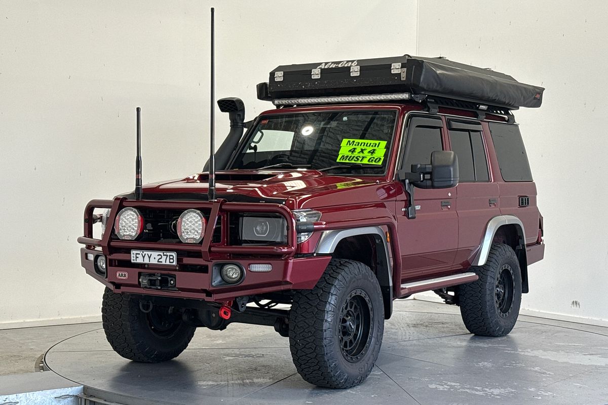 2022 Toyota Landcruiser GXL VDJ76R