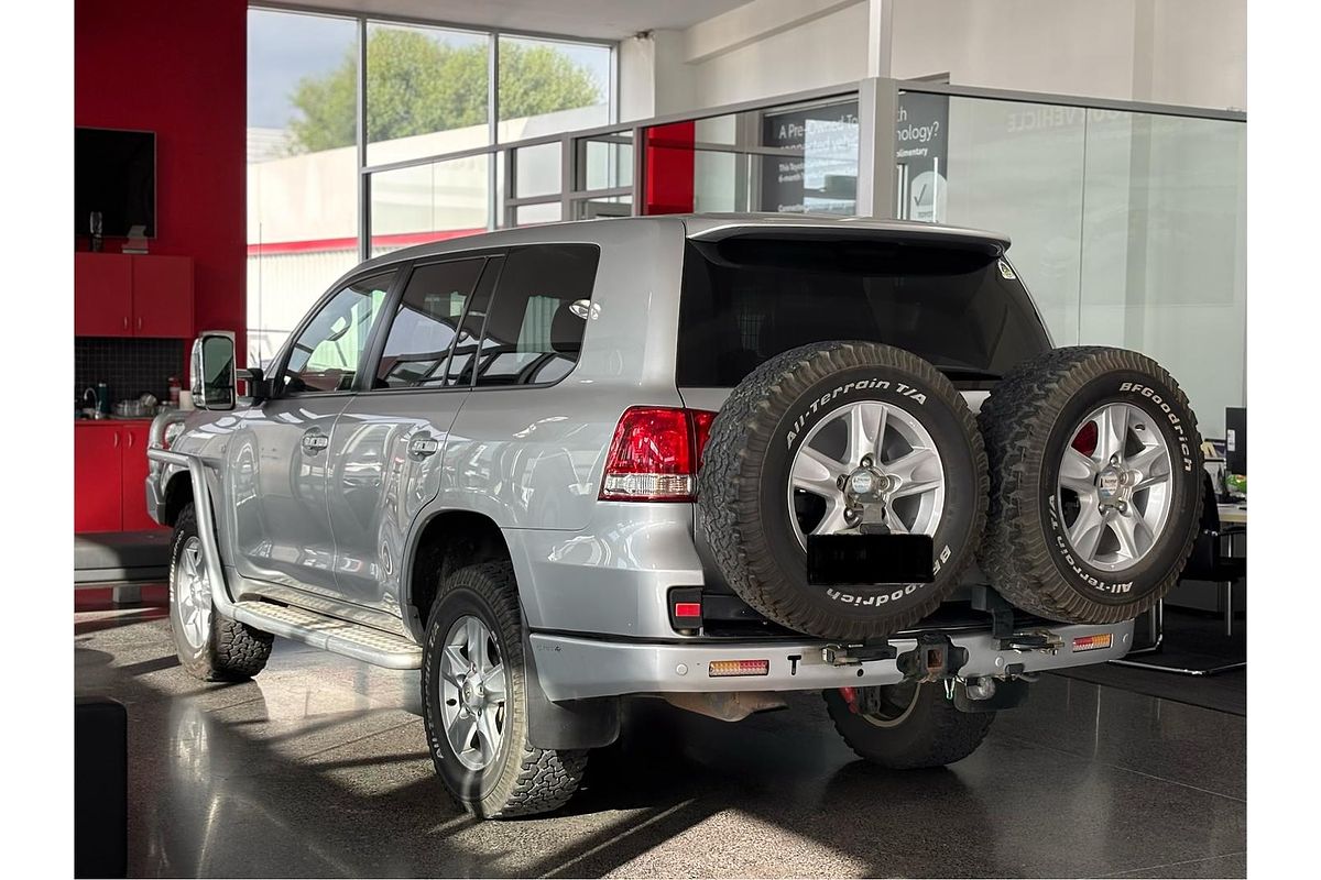 2010 Toyota Landcruiser Sahara VDJ200R