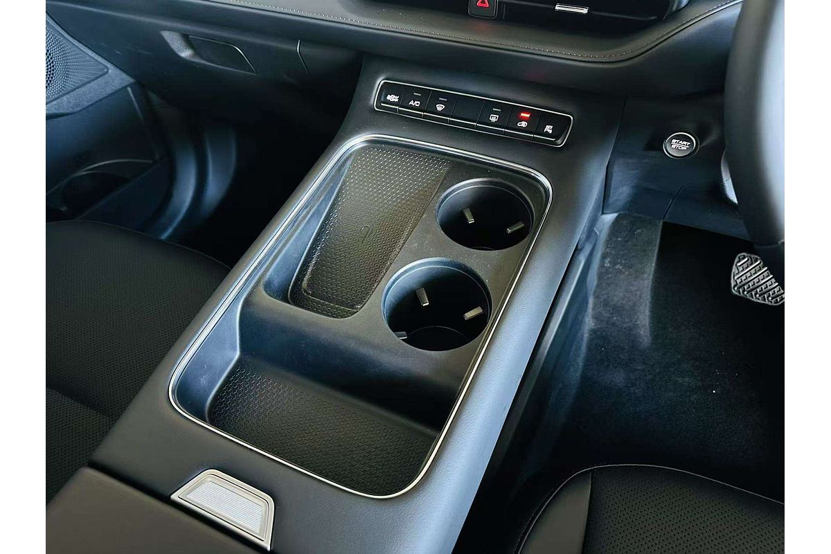 H6 Facelift Ultra Auto Hybrid 4X2