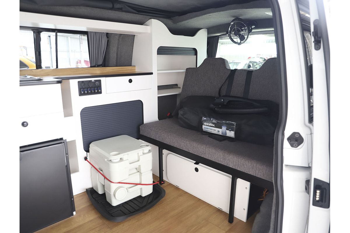 MY23 Volkswagen Transporter Van SWB TDi340 7 Spd DSG (SHA1F7/23)