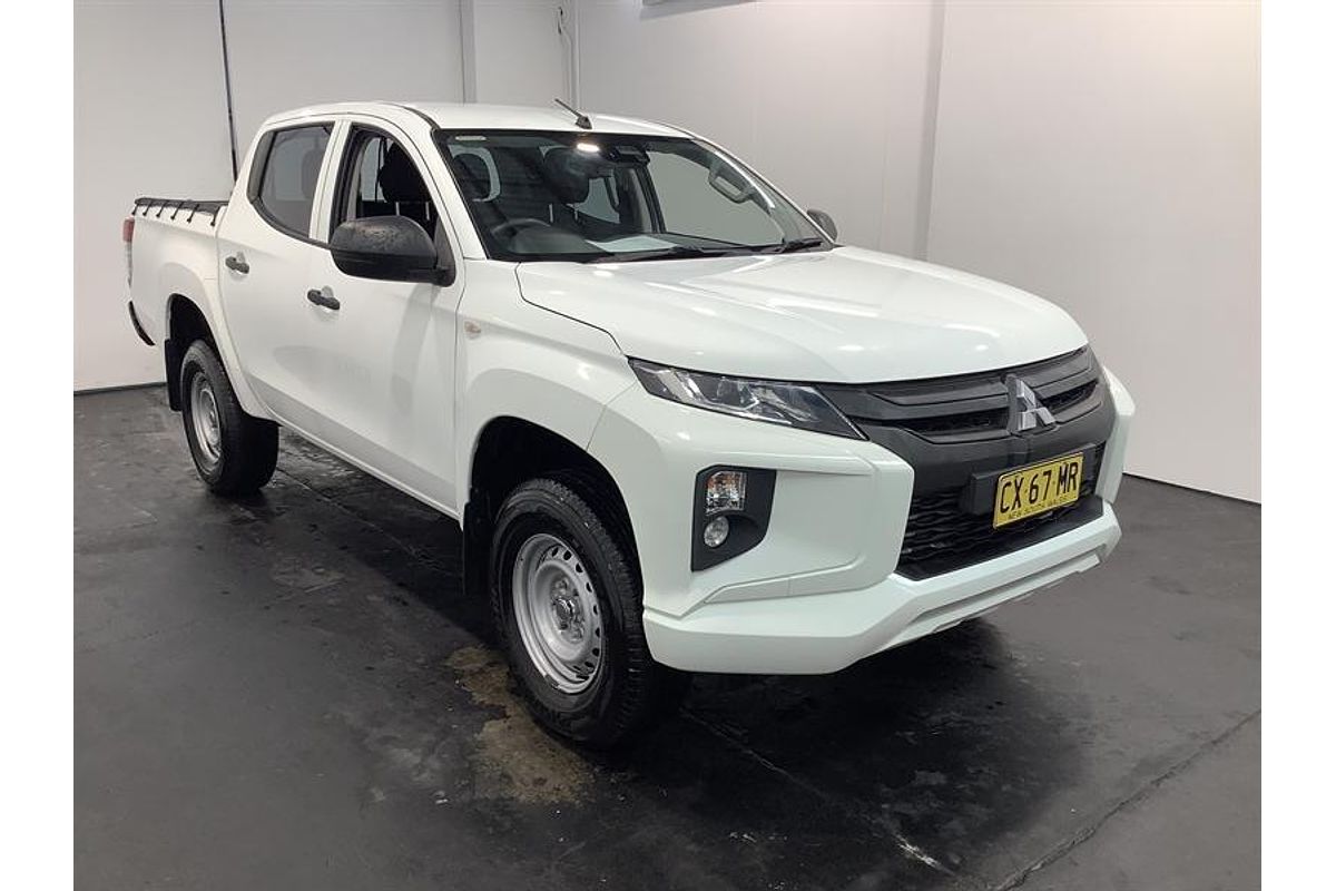 2020 Mitsubishi Triton GLX ADAS MR 4X4