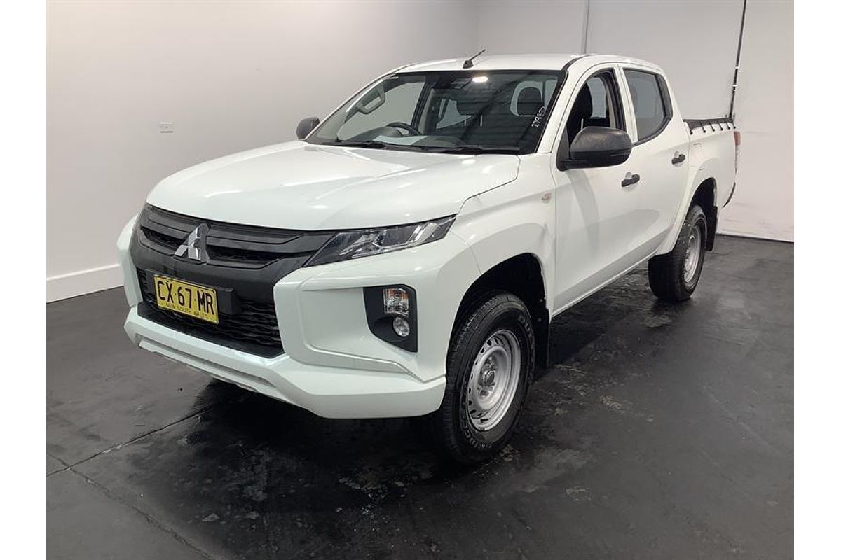 2020 Mitsubishi Triton GLX ADAS MR 4X4