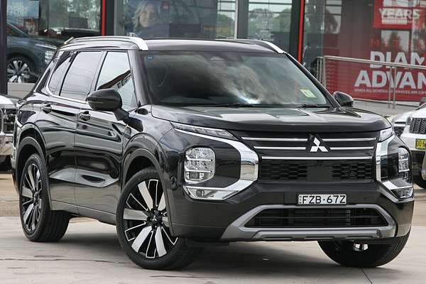 2025 Mitsubishi Outlander Exceed ZM
