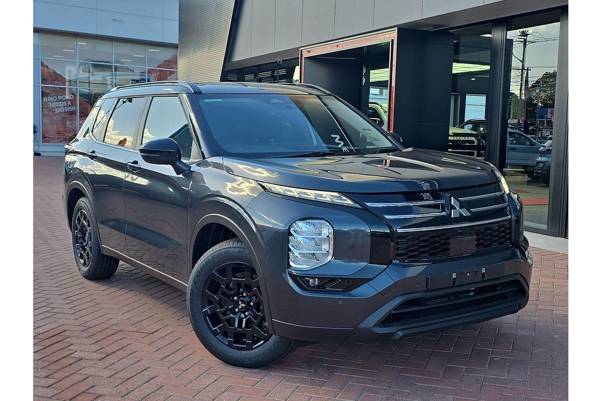 2025 Mitsubishi Outlander LS ZM