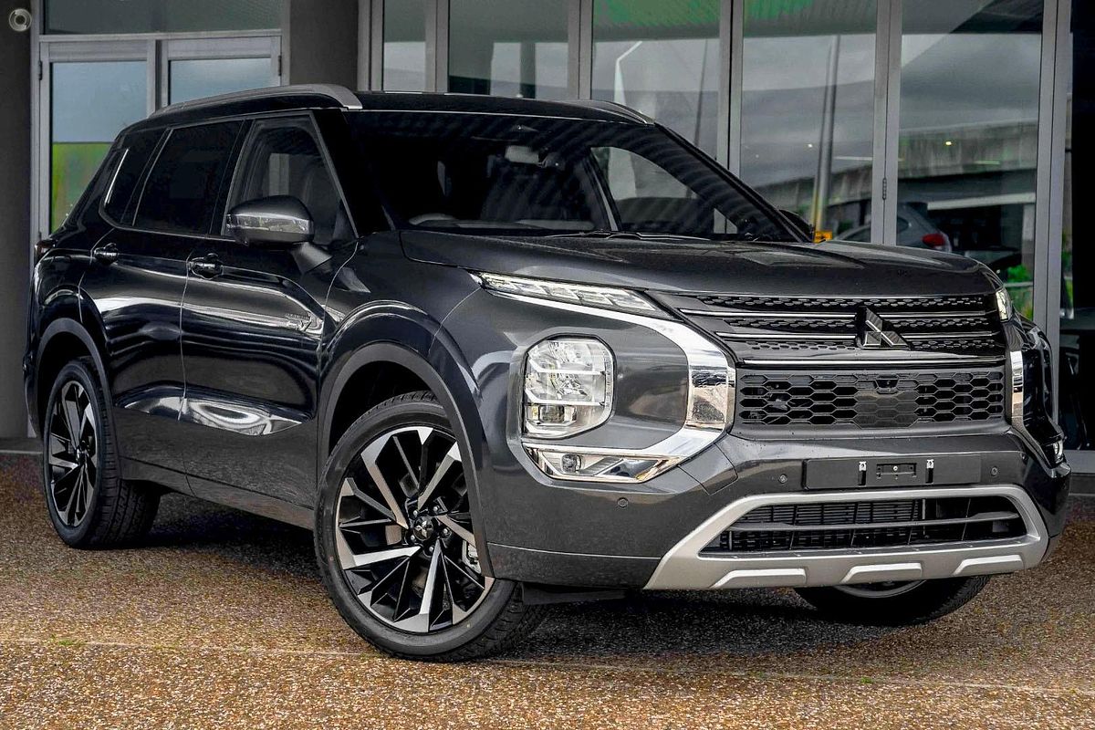 2025 Mitsubishi Outlander PHEV Exceed Tourer ZM