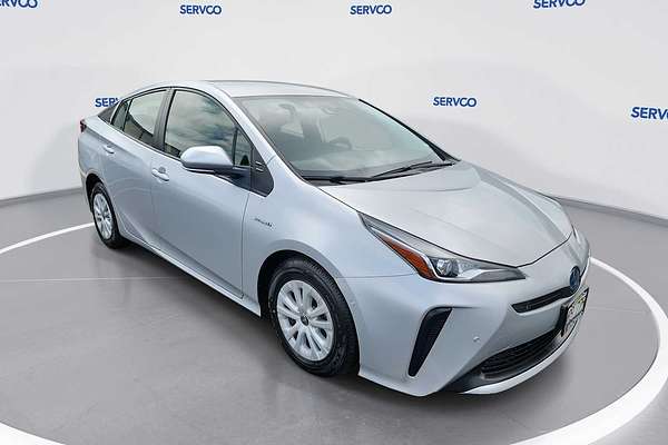 2022 Toyota Prius LE