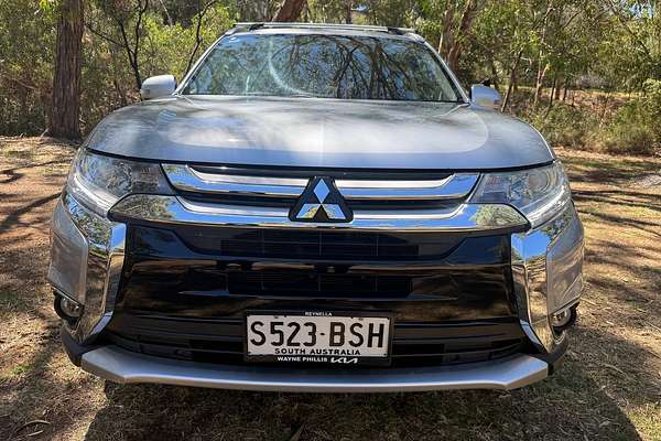 2017 Mitsubishi Outlander LS Safety Pack ZK thumb-2