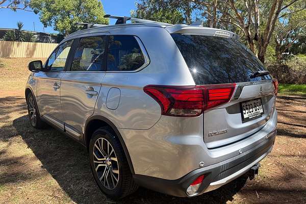 2017 Mitsubishi Outlander LS Safety Pack ZK thumb-5