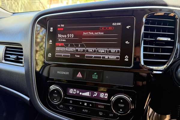 2017 Mitsubishi Outlander LS Safety Pack ZK thumb-22