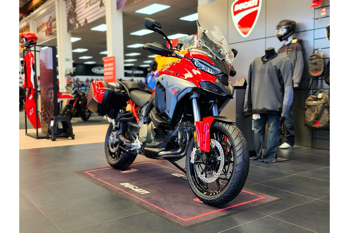2026 Ducati MULTISTRADA V4S TRAVEL & RADAR