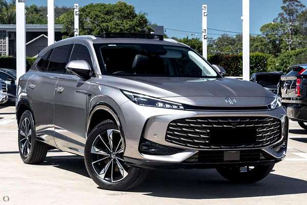 2025 MG HS Essence AS33