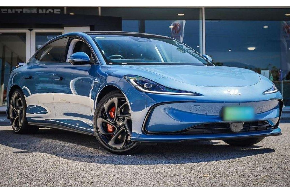 2025 MG IM5 Platinum P12L