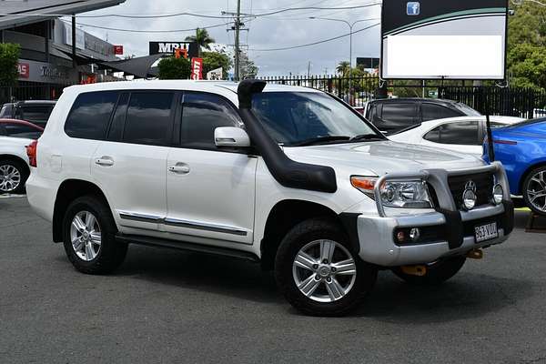 2015 Toyota Landcruiser Sahara VDJ200R