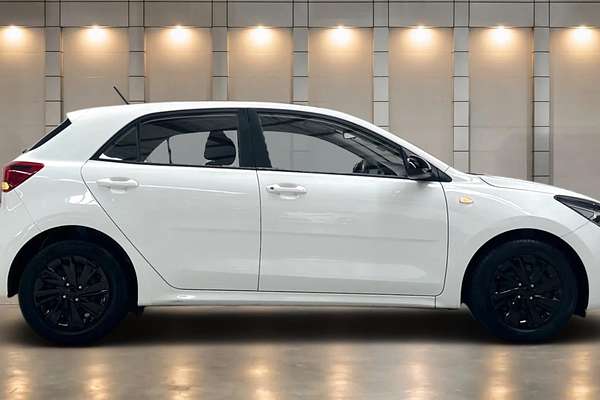 2022 Kia Rio S YB