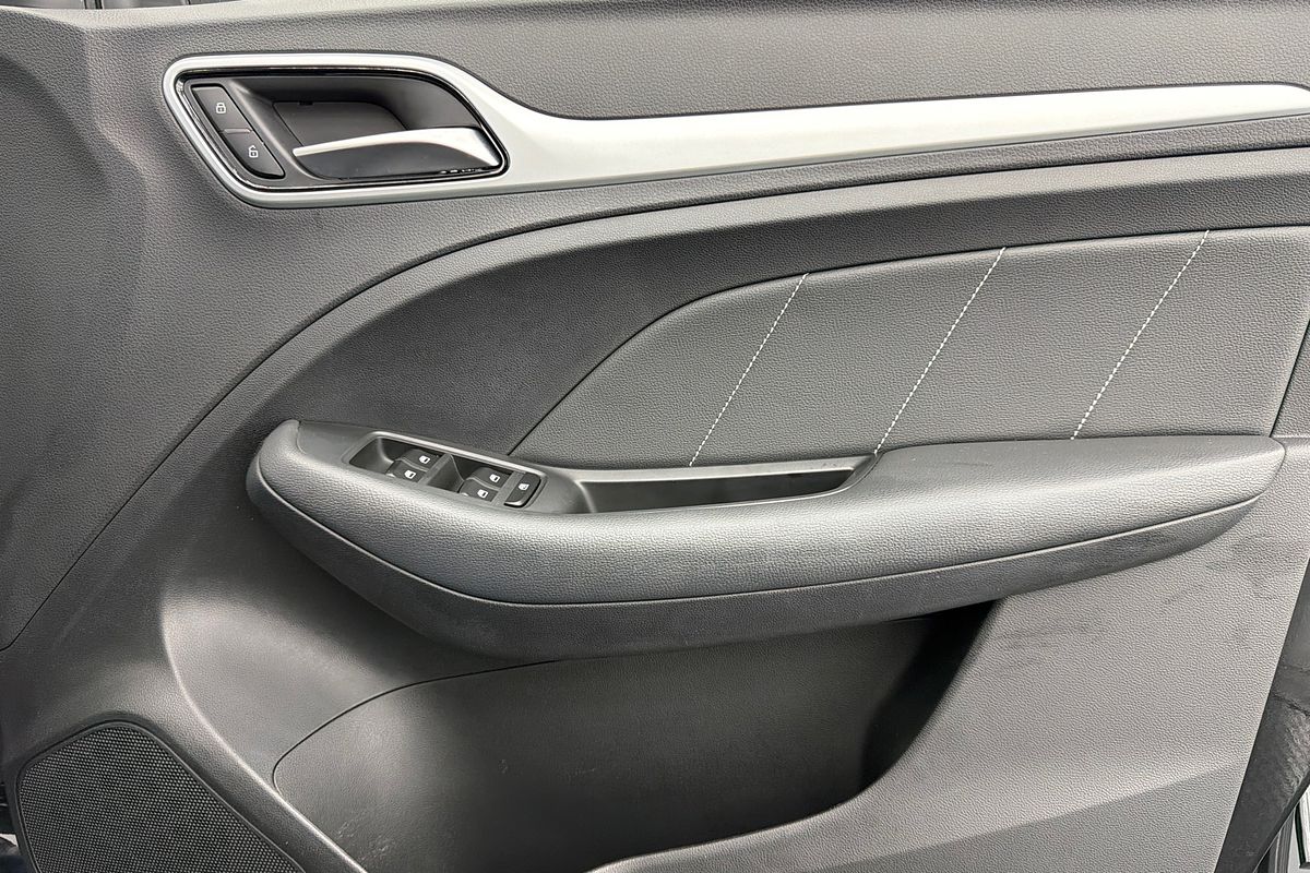 2024 MG ZS Excite AZS1