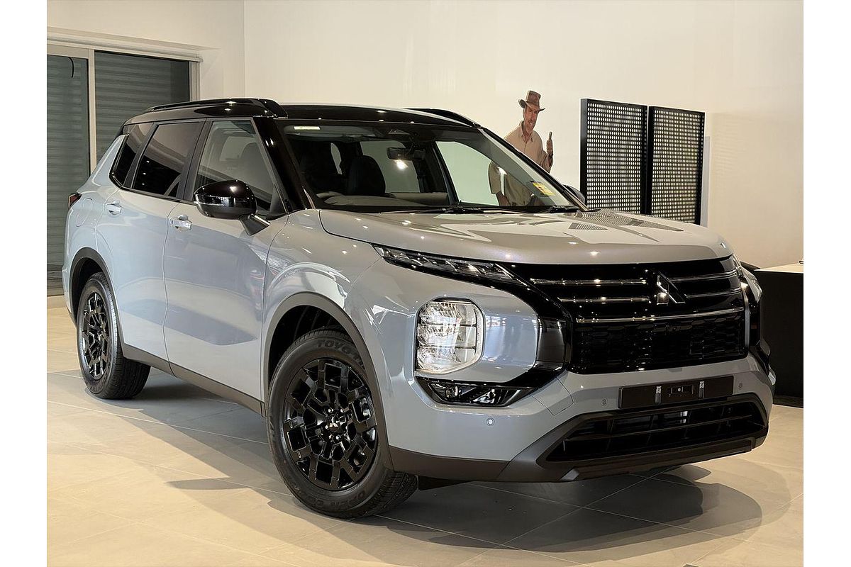 2025 Mitsubishi Outlander LS ZM