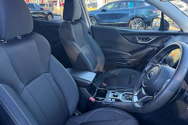 2024 Subaru Forester 2.5i S5 thumb-8