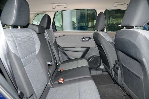 2024 Nissan X-TRAIL ST T33 thumb-8