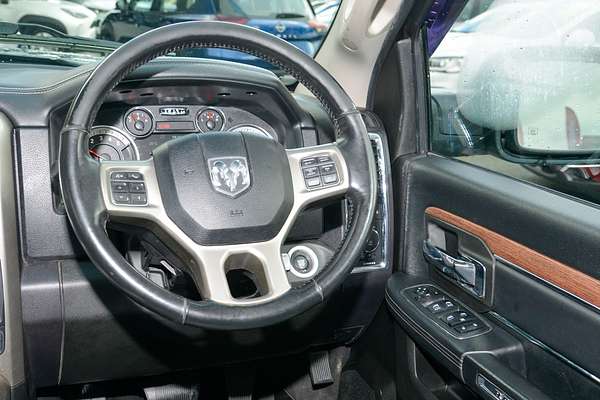 2019 RAM 1500 Laramie DS 4X4 SWB thumb-17