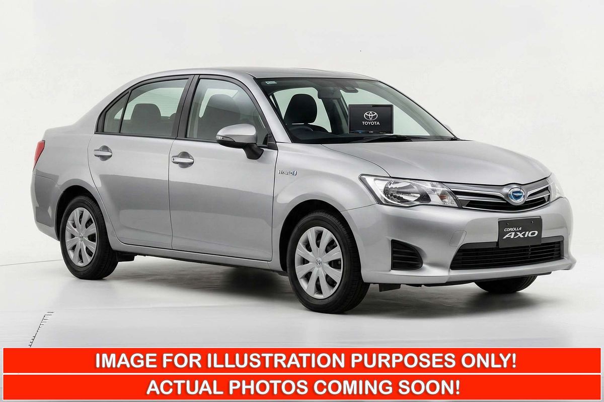 2013 Toyota Corolla AXIO (HYBRID) NKE165