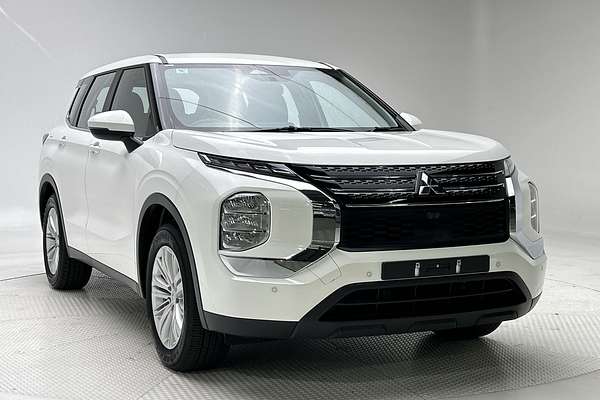 2024 Mitsubishi Outlander ES ZM