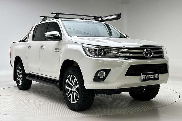 2017 Toyota Hilux SR5 GUN126R 4X4 thumb-0