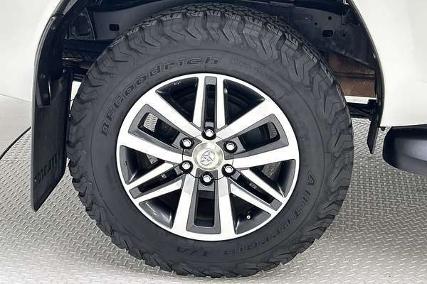 2017 Toyota Hilux SR5 GUN126R 4X4 thumb-9