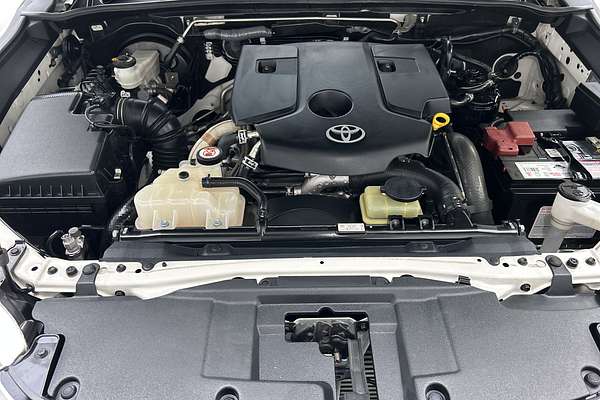 2017 Toyota Hilux SR5 GUN126R 4X4 thumb-10