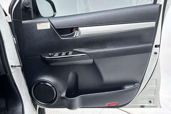 2017 Toyota Hilux SR5 GUN126R 4X4 thumb-18