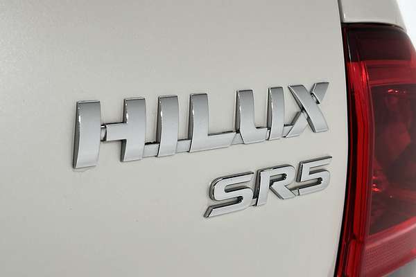 2017 Toyota Hilux SR5 GUN126R 4X4 thumb-21