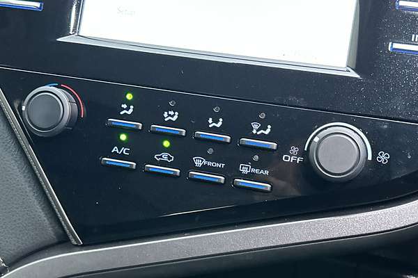 2020 Toyota Camry Ascent ASV70R thumb-17