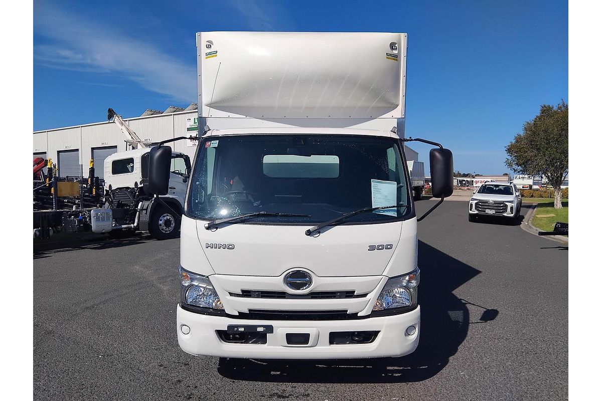 2025 Hino 616 - 300 Series