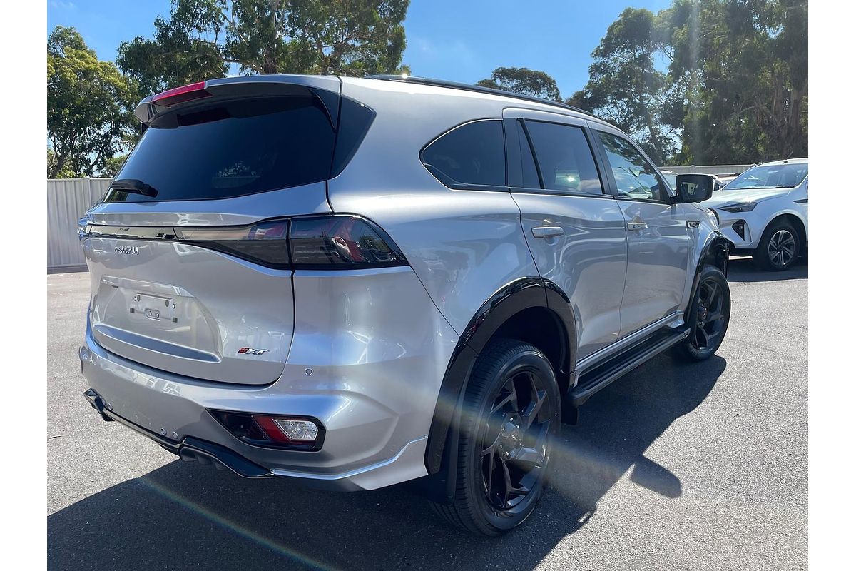 2025 Isuzu MU-X X-TERRAIN