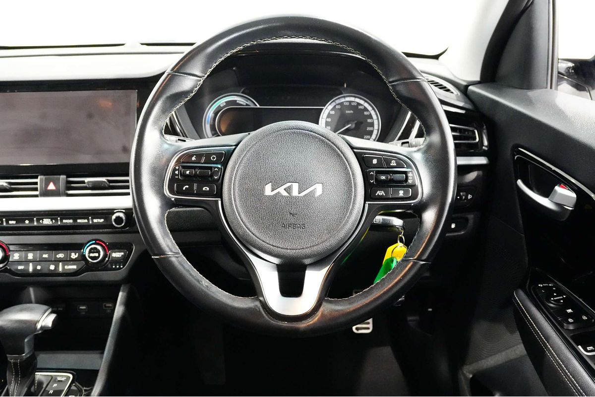 2021 Kia Niro Hybrid Sport DE
