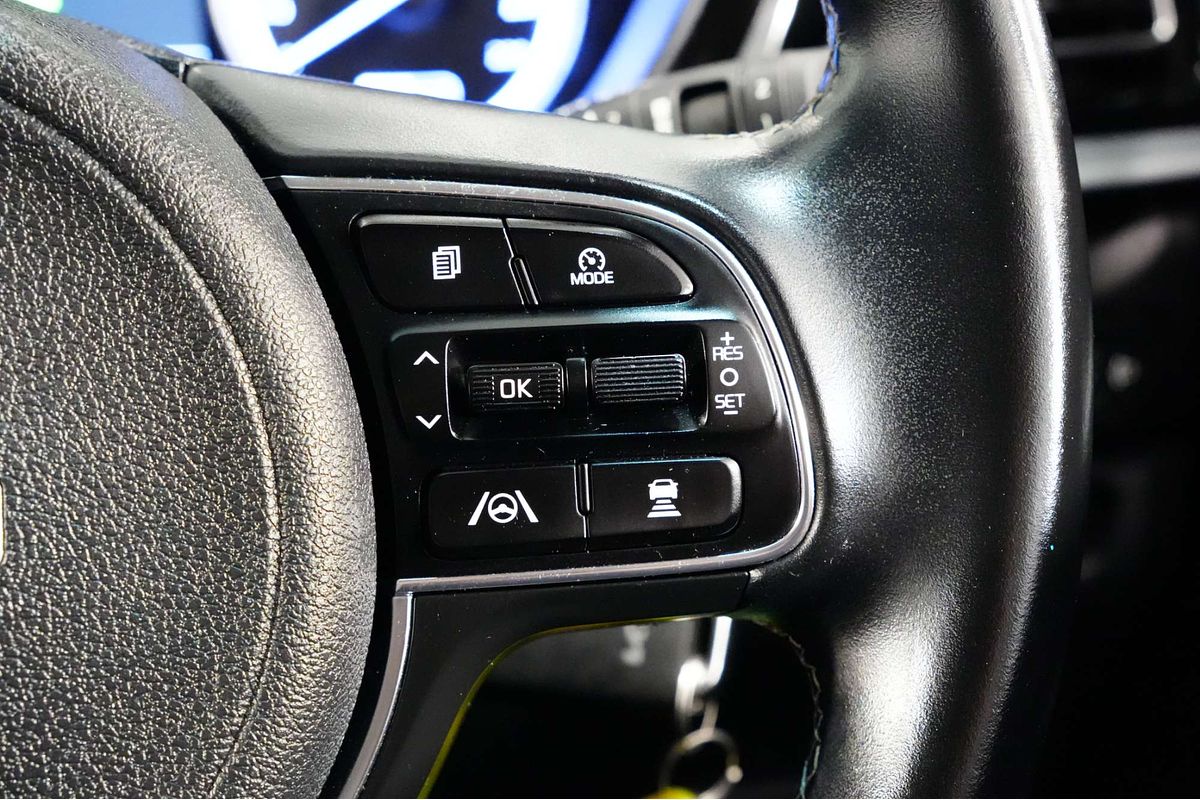 2021 Kia Niro Hybrid Sport DE