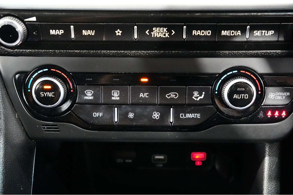 2021 Kia Niro Hybrid Sport DE