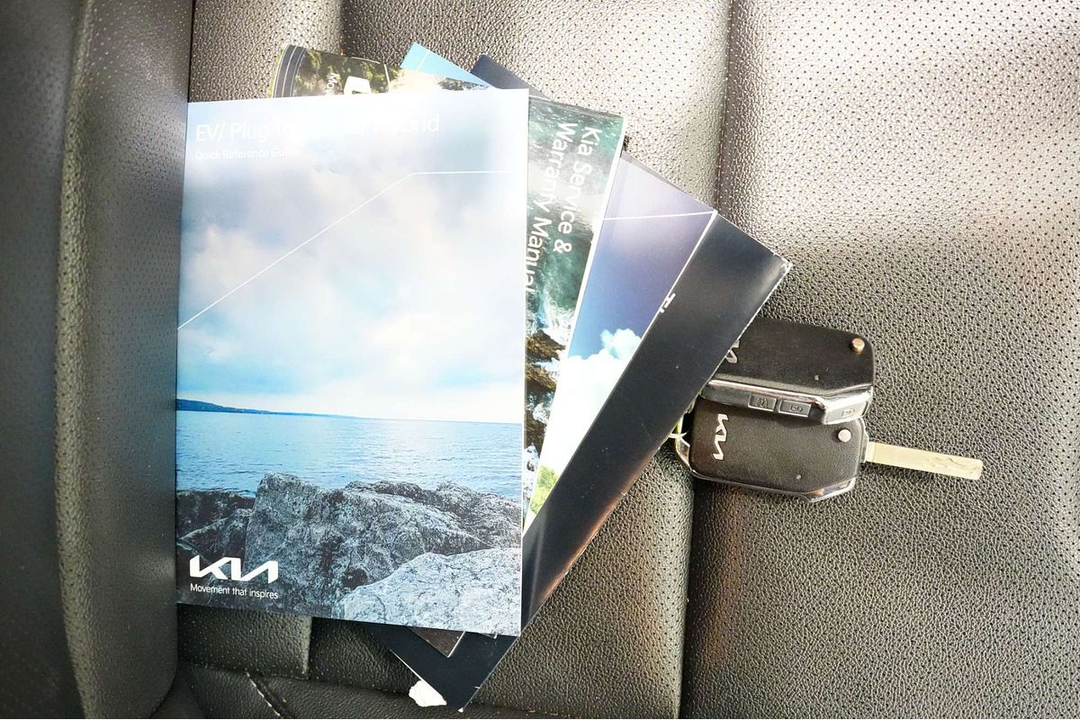 2021 Kia Niro Hybrid Sport DE