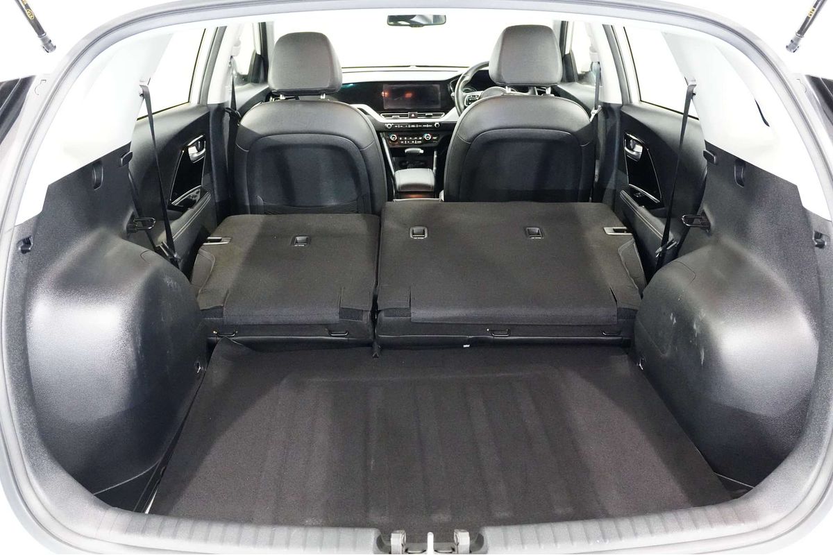 2021 Kia Niro Hybrid Sport DE