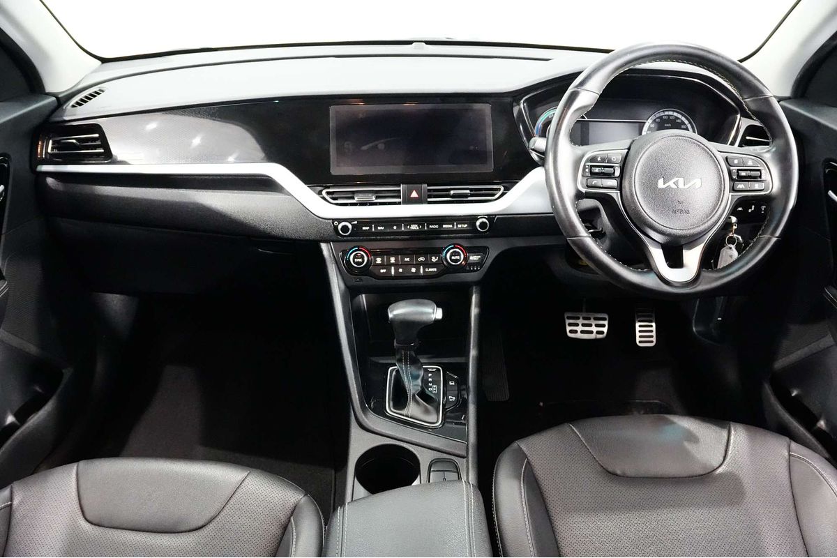 2021 Kia Niro Hybrid Sport DE