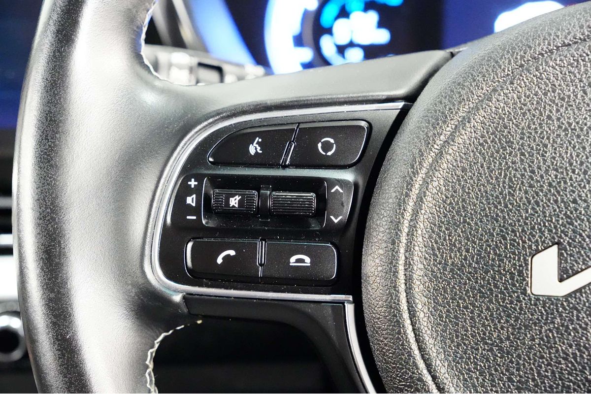 2021 Kia Niro Hybrid Sport DE