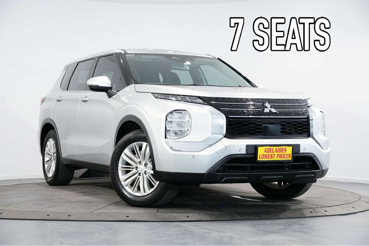 2022 Mitsubishi Outlander ES ZM