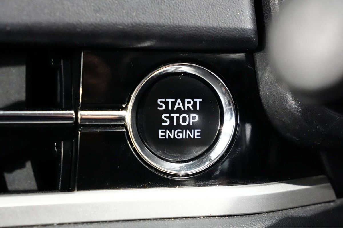 2022 Mitsubishi Outlander ES ZM