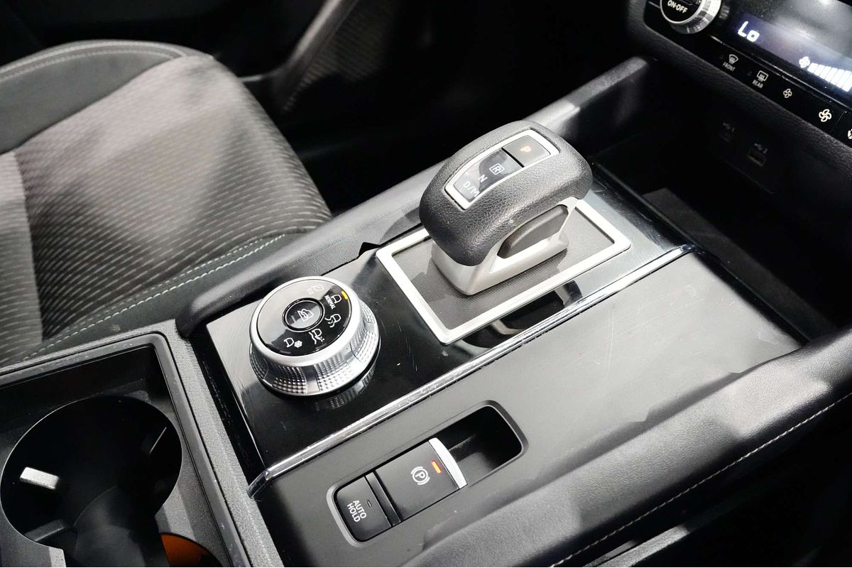 2022 Mitsubishi Outlander ES ZM