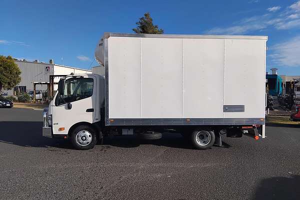 2025 Hino 616 - 300 Series