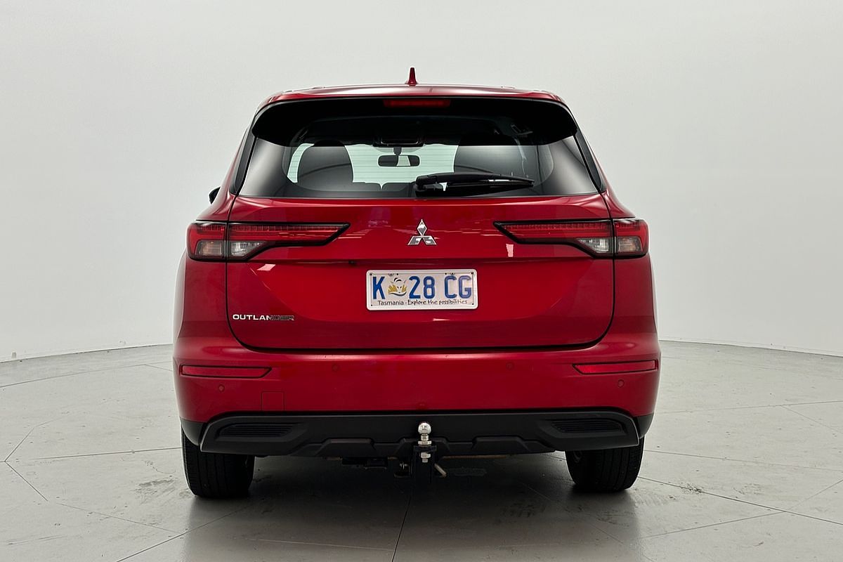 2021 Mitsubishi ZM Outlander ES 2.5L CVT AWD 5S.