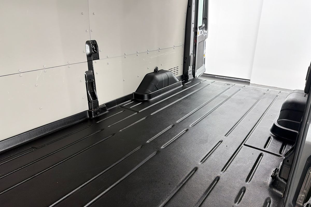 2023 Ford Transit 350L VO LWB Mid Roof